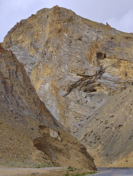 阿里地区高山