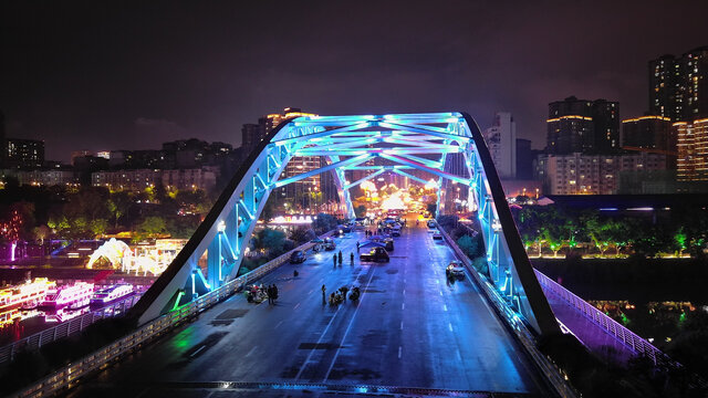 夜间拍摄大桥