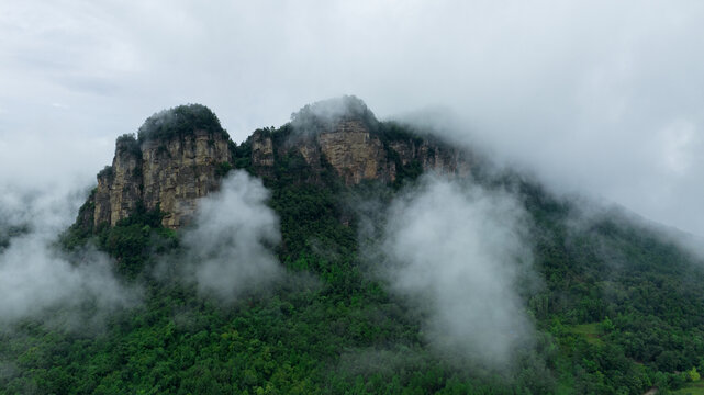 窦圌山