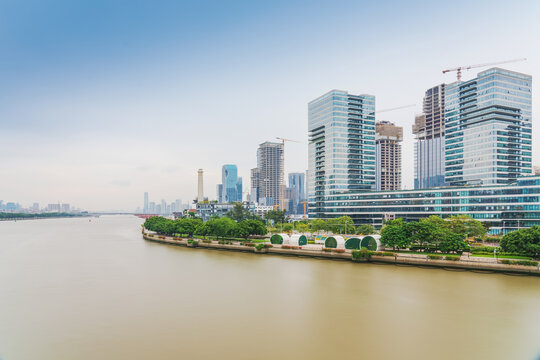 广州城市建筑和珠江风光