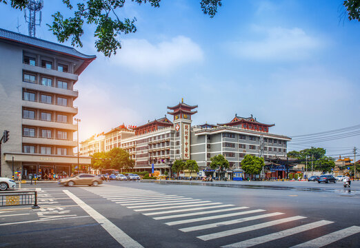 中国河南省开封市古城街头风光