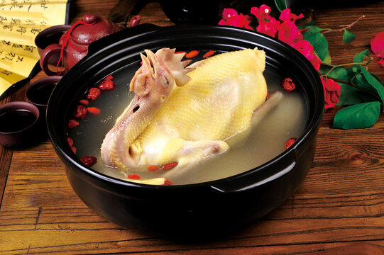 水魚煲雞