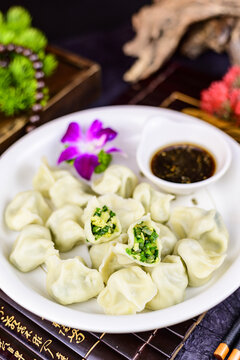 韭菜鸡蛋水饺