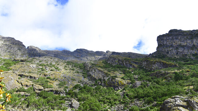 东川雪岭