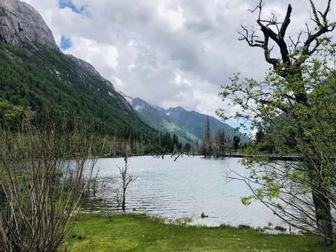 四姑娘山