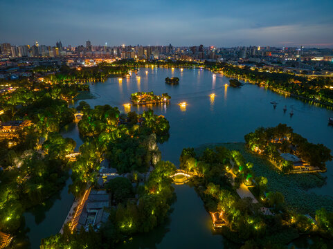 济南大明湖超然楼夜景