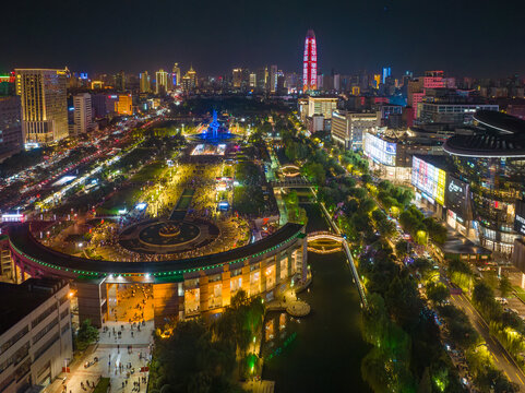 济南泉城广场夜景