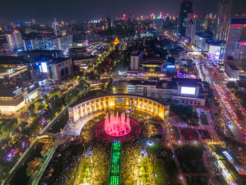 济南泉城广场夜景