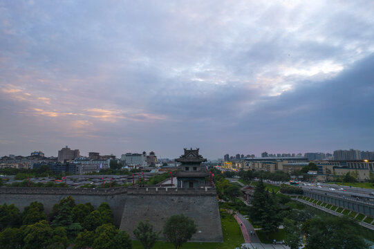 城市晚霞