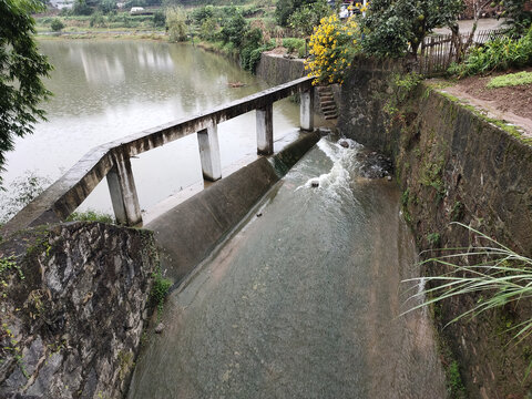 水库大坝