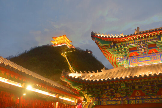 洛阳老君山金顶道观群夜景