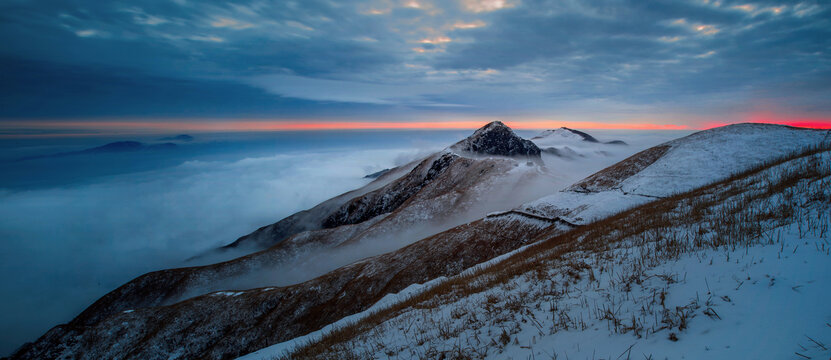 武功山雪景日落