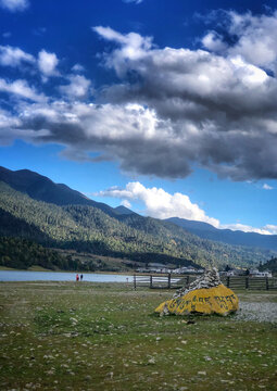 西藏旅游自然风光湖泊鲁朗林芝