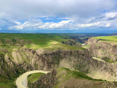 伊犁哈萨克河谷
