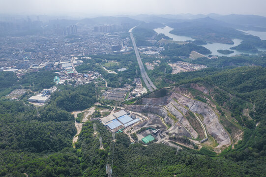 矿山