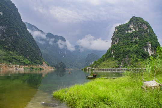 河流山景景点