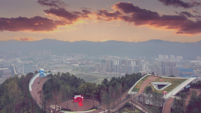 宜宾日落天空晚霞城市风景