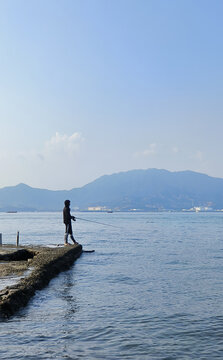 在深圳大鹏杨梅坑海钓