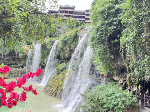 芙蓉镇瀑布