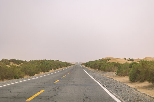 新疆塔里木沙漠公路