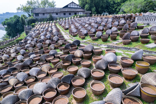 四川先市手工酱油晒场赤水河