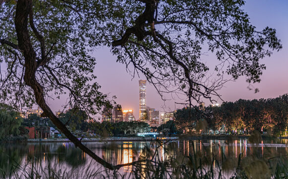 朝阳公园城市建筑夜景