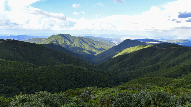 安宁黑风山昆明十大山峰之一