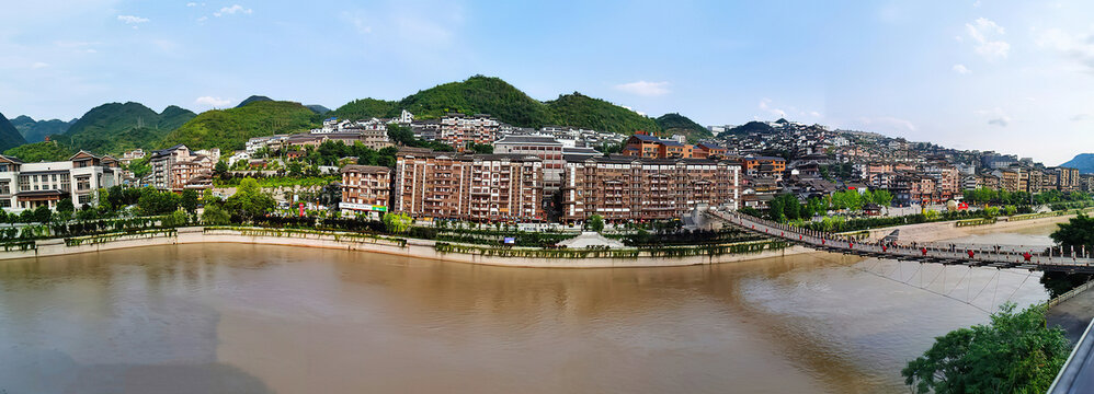 贵州茅台镇赤水河美酒河全景图