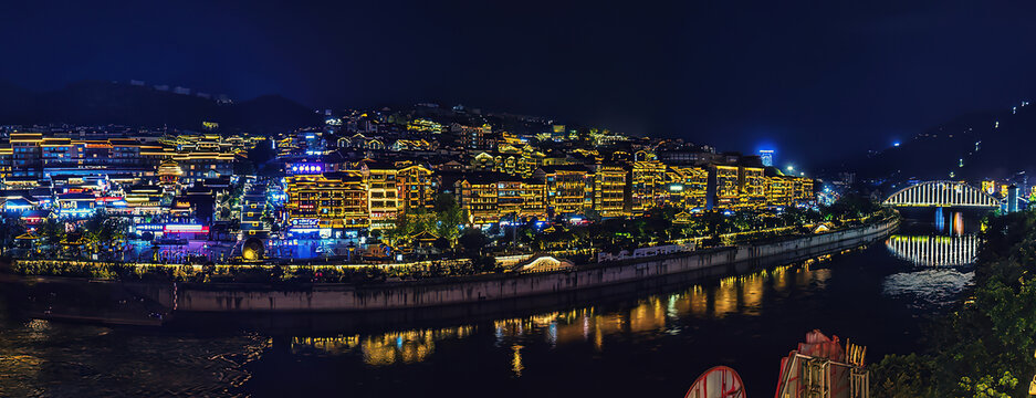 贵州茅台镇赤水河美酒河夜景