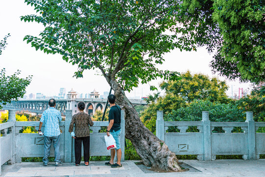 一家人武汉旅游