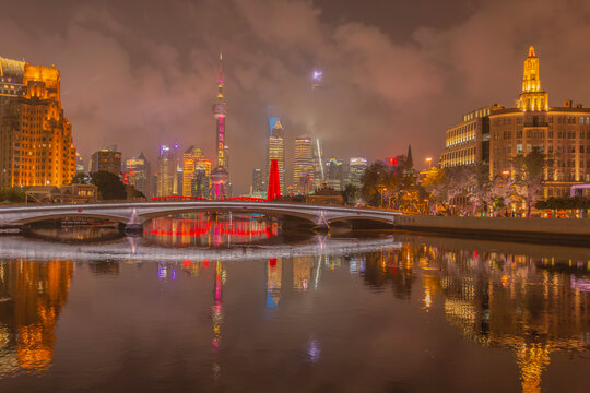 上海苏州河畔城市风景