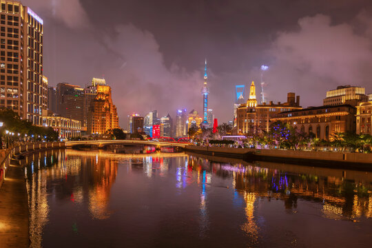 上海苏州河畔城市风景