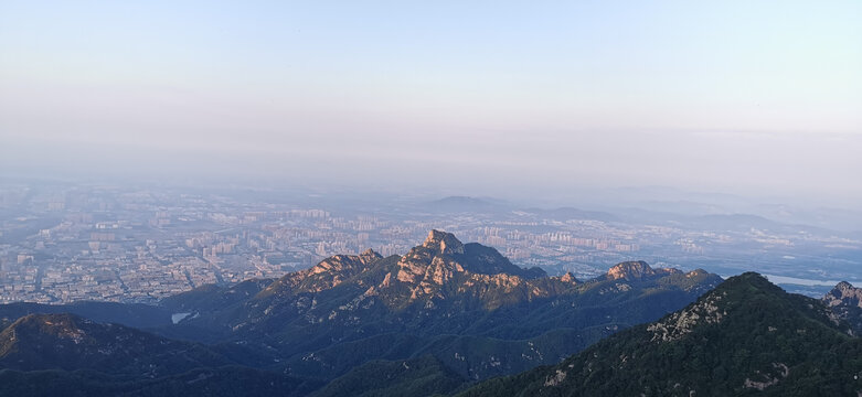 日照泰山顶