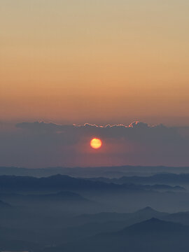 泰山日出美景