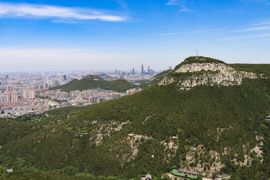 山东济南佛慧山城市全景