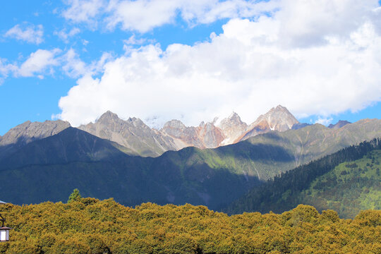 蓝天白云青山桂林山水