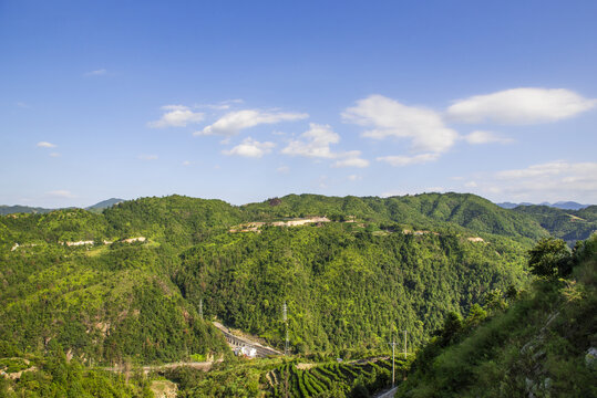 高山山峰景观