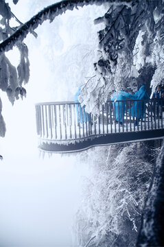 张家界天门山雪景