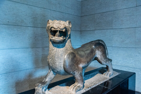 中国西安碑林博物馆东汉神兽