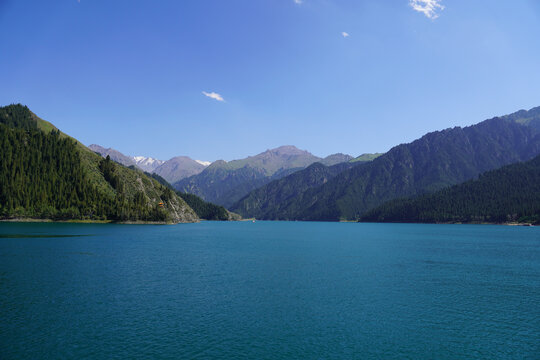 天山天池