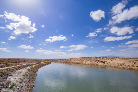 托素湖和可鲁克湖河道