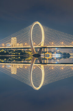 柳州白沙大桥与倒影城市夜景