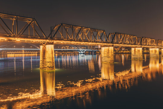 跨江铁路桥广西柳州铁桥夜景