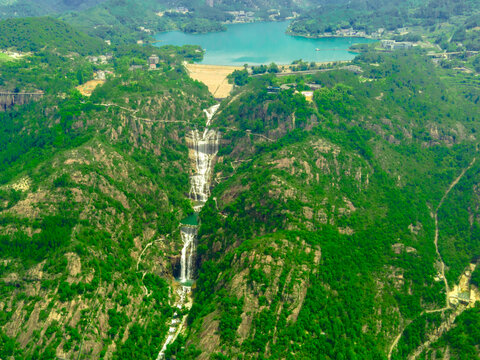 天台山瀑布