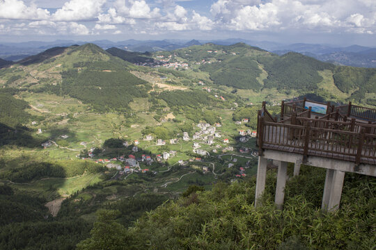 永春呈祥雪山岩风景区