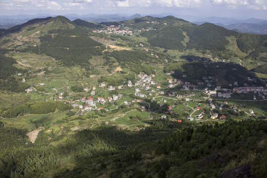 永春呈祥雪山岩石