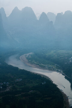 水墨桂林山水