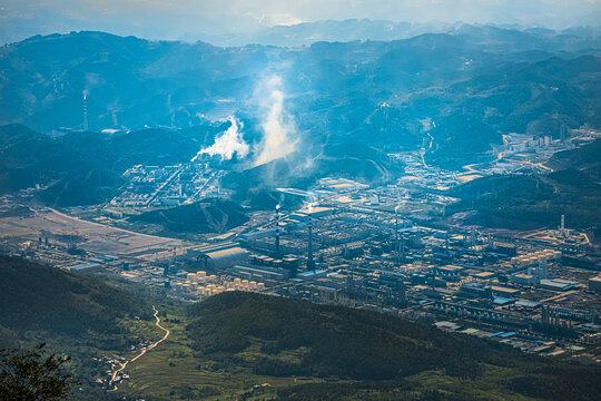 重庆武陵山下化工厂