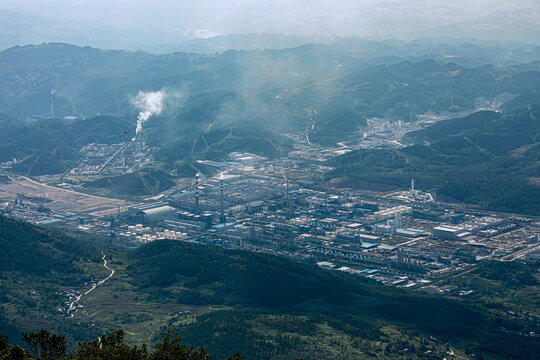 重庆武陵山下化工厂