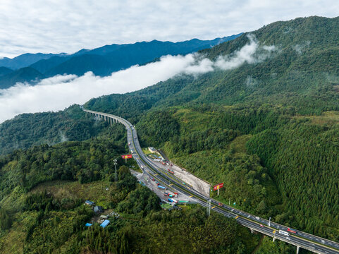 雅西高速公路土山岗休息区